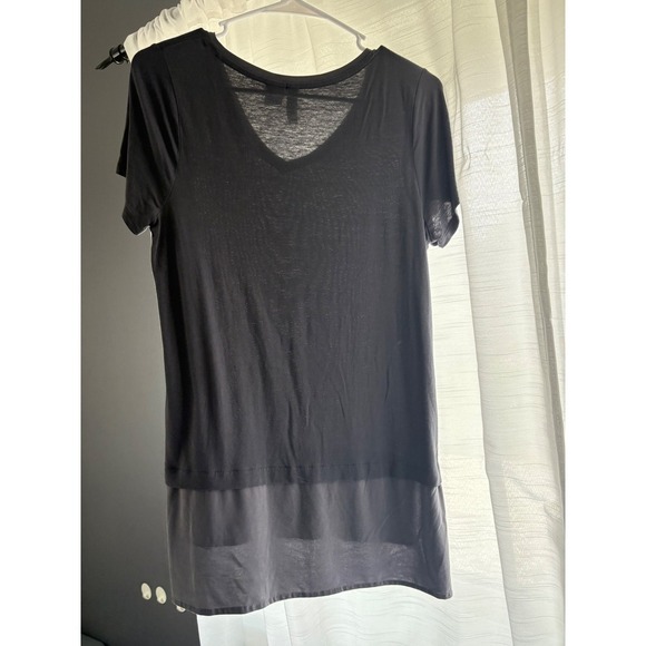 Cynthia Rowley Gray V-Neck Short Sleeve Layered Hem T-Shirt Top Medium - Picture 2 of 7
